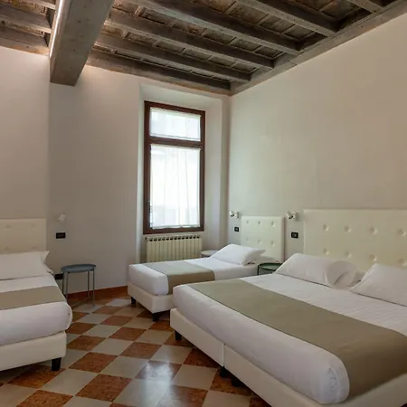 Ca' Tazzoli, Mantegnahotels Pensionat