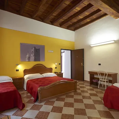 Ca' Tazzoli Pensjonat